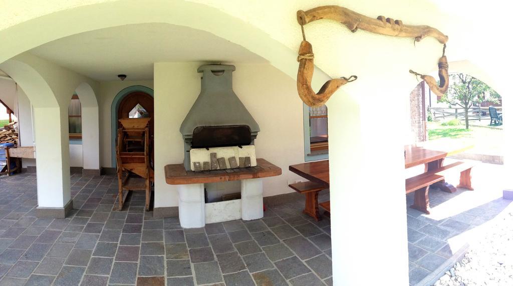 Casa Guido E Laura Apartment Pozza di Fassa Exterior foto